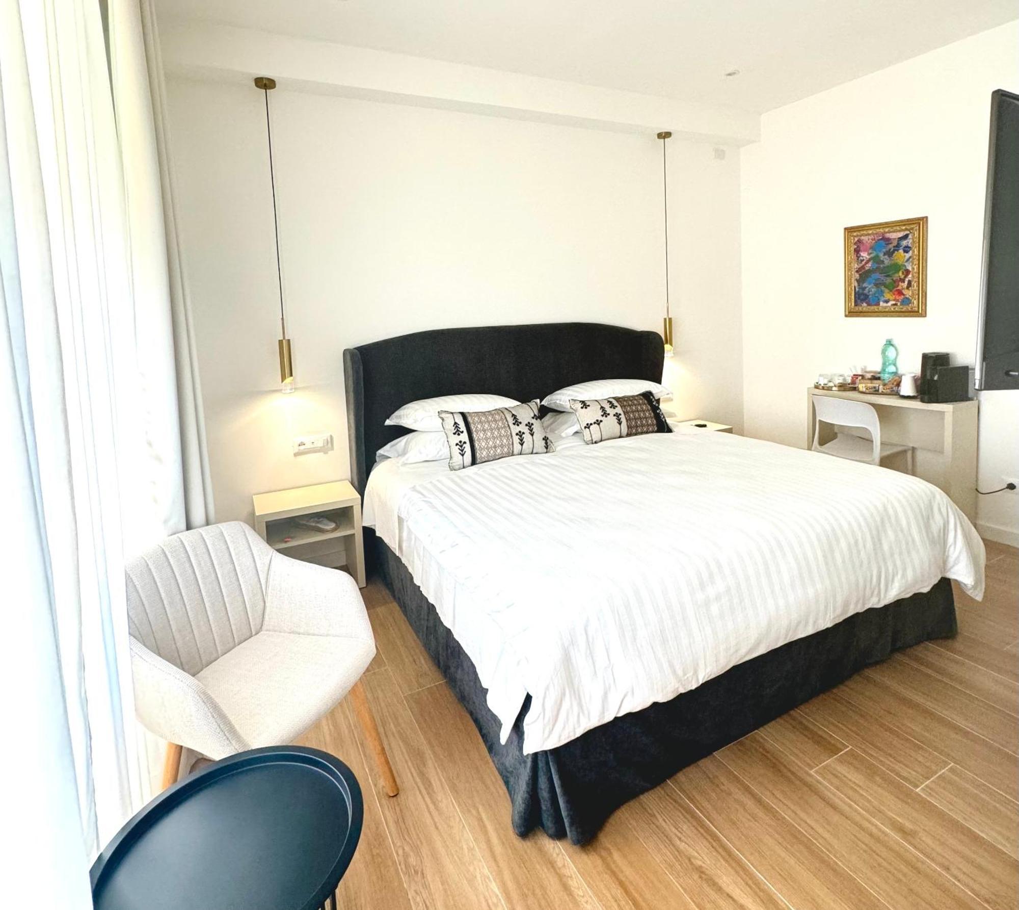 Feel Boutique Rooms Oristano Eksteriør billede