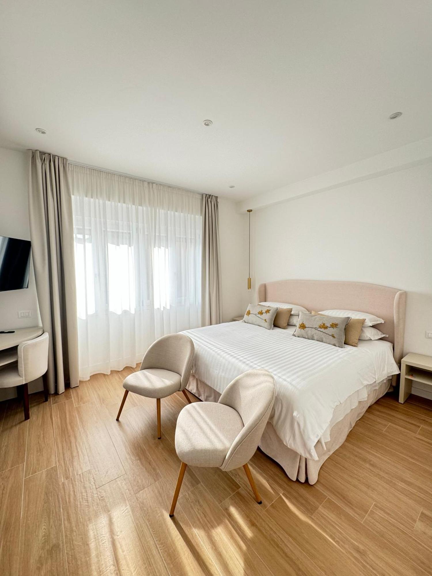 Feel Boutique Rooms Oristano Eksteriør billede